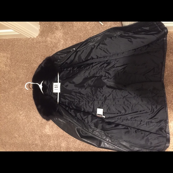 Leather jacket - Picture 2 of 3
