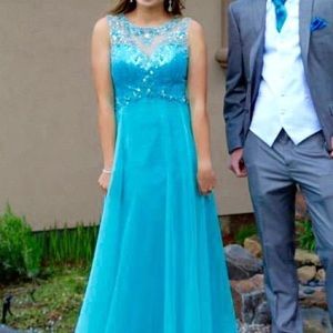 Prom Dress (willing to do cheaper on Ⓜ️)