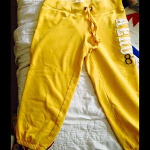 Xs capris/sweats like new