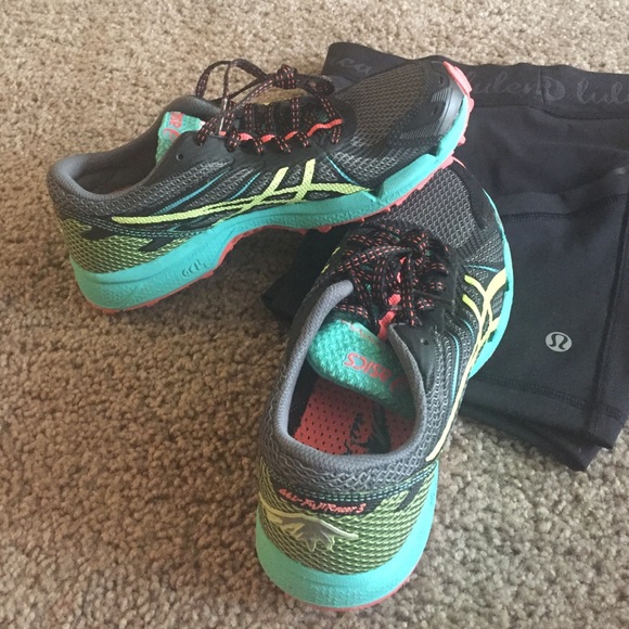 Asics Fuji racer 3