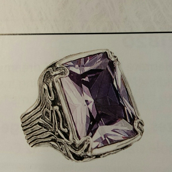 Ring - Picture 4 of 4