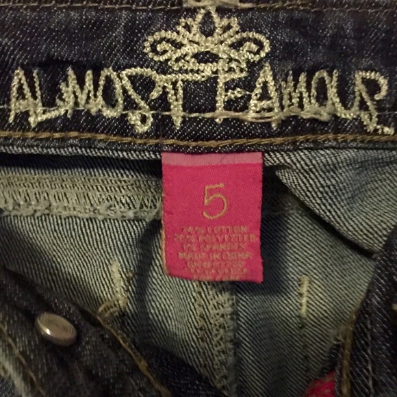 Jean Capris - Picture 2 of 2