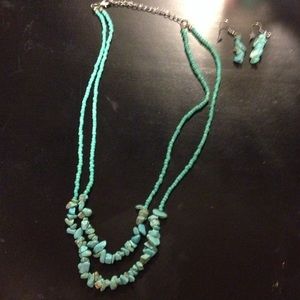 Teal Florida seashell necklace and earrings set🐚