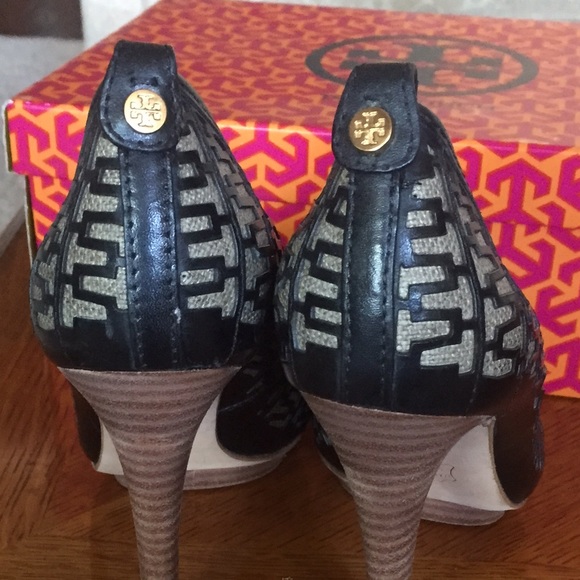 Tory Burch - Picture 3 of 4