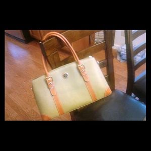 👜NEW NWOT AUTHENTIC DOONEYBOURKE HANDBAG