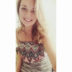 Meet your Posher, Cait