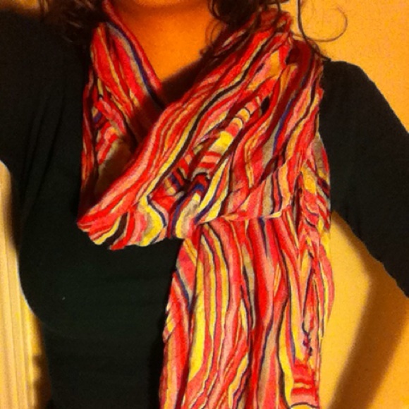 Light scarf
