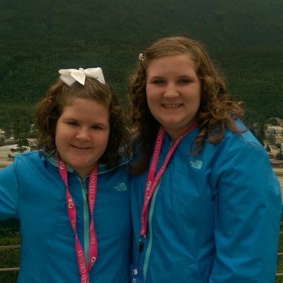 Meet your Posher, Denise