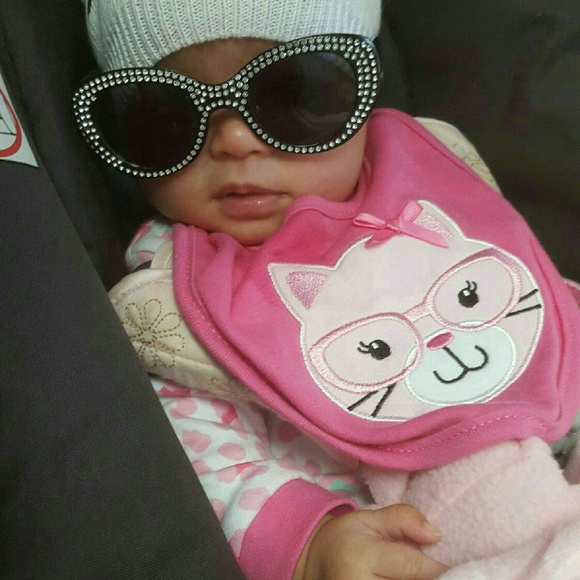 Meet your Posher, Lisa - Picture 2 of 2