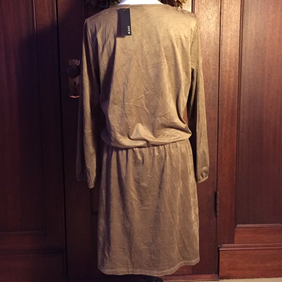 High end boutique faux suede dress - Picture 2 of 3