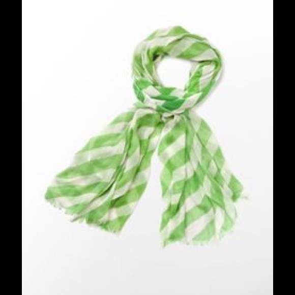Lilly Pulitzer Accessories - Lilly Pulitzer Riley Scarf