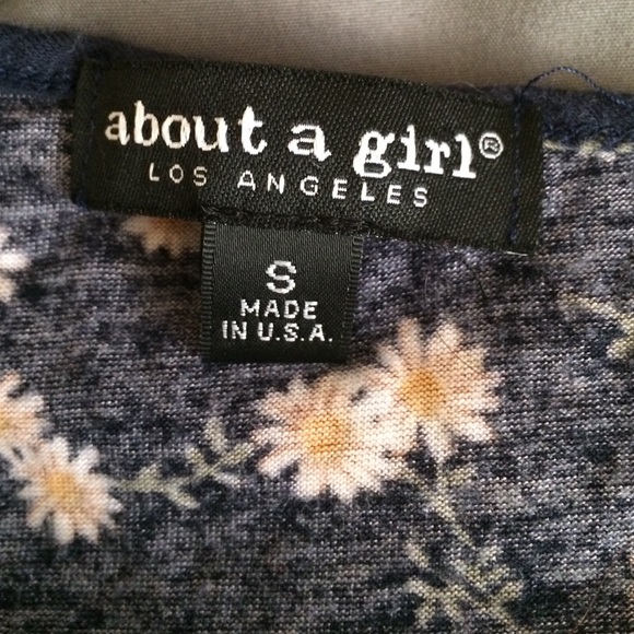 Floral crop top - Picture 2 of 2