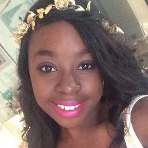 Meet your Posher, Zoe