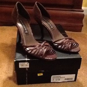 Steve Madden brown leather dress shoe