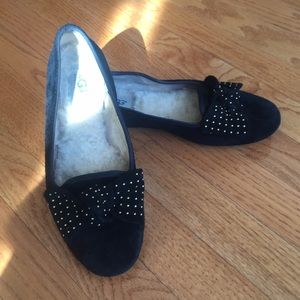 BUNDLED:UGG flats