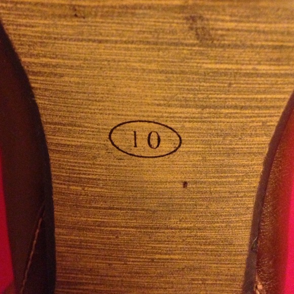 Boots - Picture 3 of 4