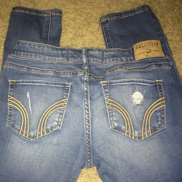 Hollister skinny distressed jeans
