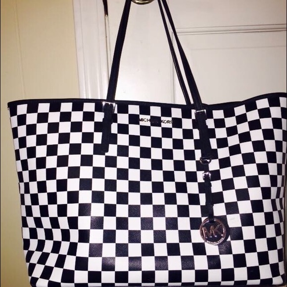 Michael Kors medium checkerboard tote