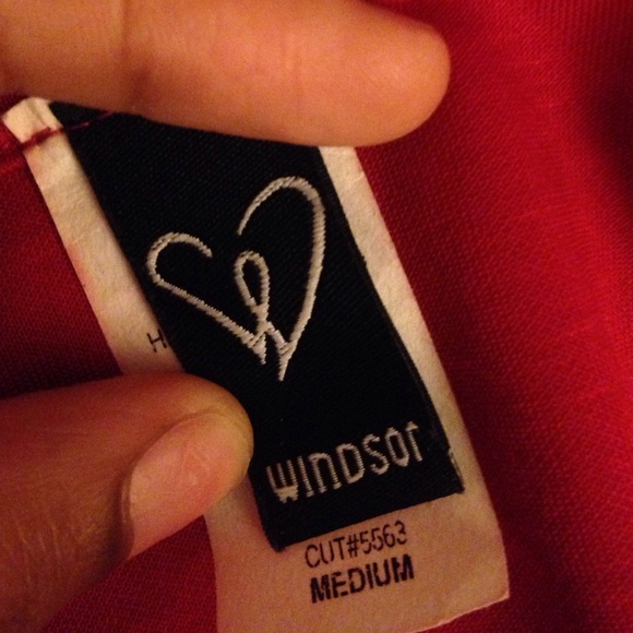 Little red dress - Picture 3 of 3