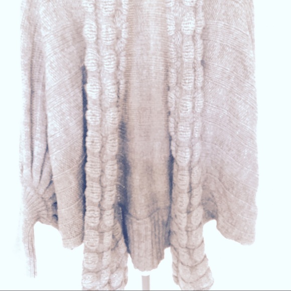 Open Cardigan sweater, never worn - Picture 2 of 2