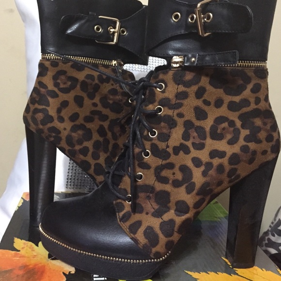 Leopard ankle Boot