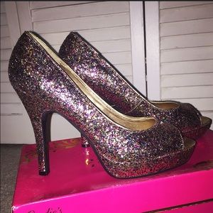 Candie's Pumps