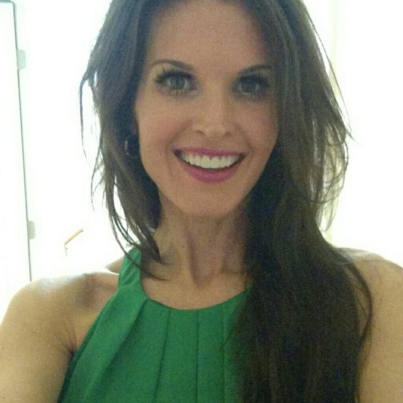Meet your Posher, Steph - Picture 1 of 1