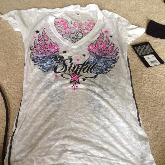 Short sleeve sinful tee with angel wings
