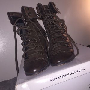 Steve Madden Awoll boots