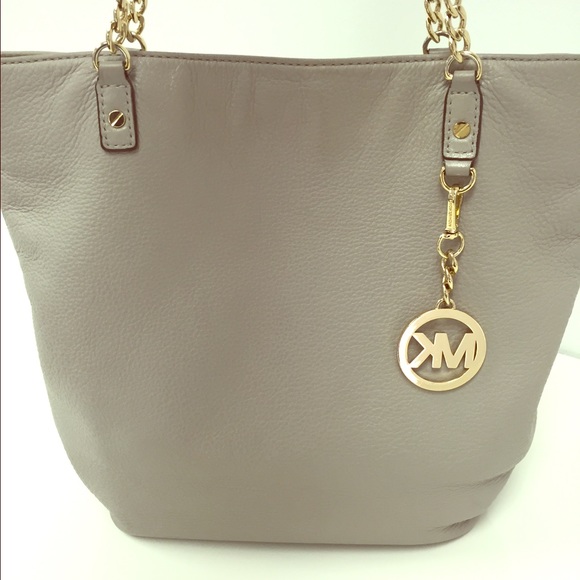 Micheal Kors leather handbag