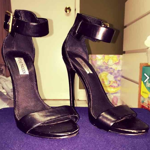 Sold. Black open toed heels - Picture 2 of 4