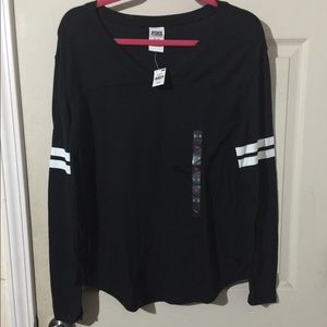 Long sleeve vs shirt NWT