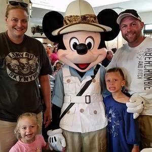 Meet your Posher, Lindsay