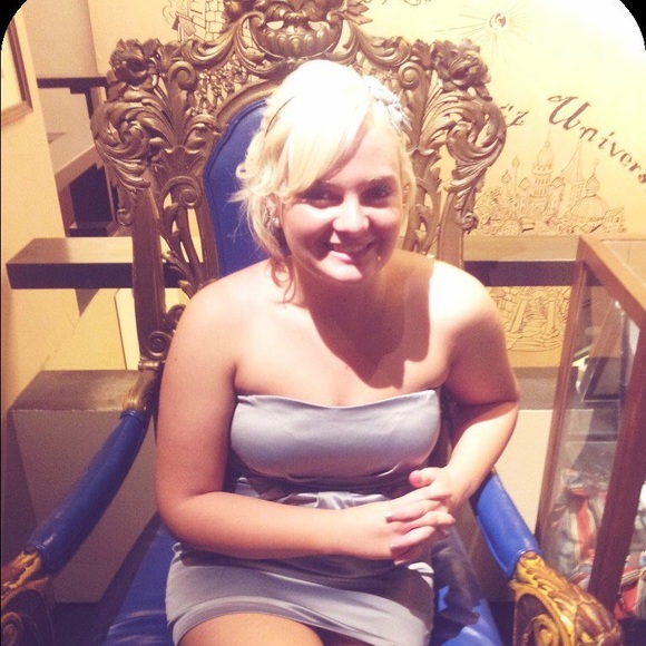 Adorable silver dress. - Picture 2 of 4