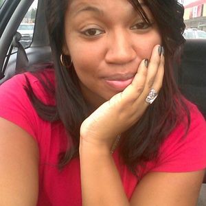 Meet your Posher, Roxanne