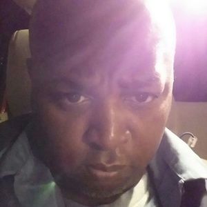 Meet your Posher, Dennis