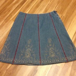 LIZ CLAIBORNE Denim skirt-excellent condition