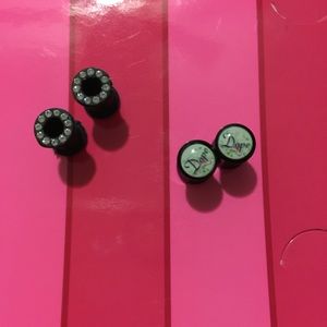 Four pairs of 2 gauge plugs! Bought from spencers