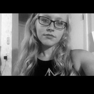 Meet your Posher, Nikki