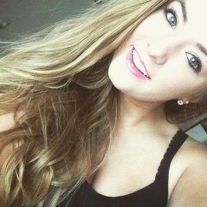 Meet your Posher, Alyssa