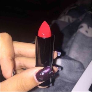 Model Co - Smitten - Lipstick.