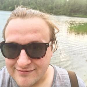 Meet your Posher, Ethan