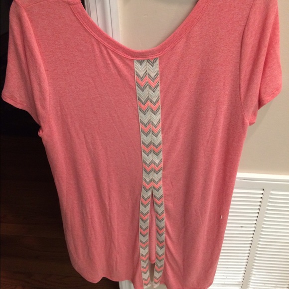 Aztec cut out back top - Picture 1 of 2