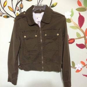 ✨NEW Levi's olive green jacket