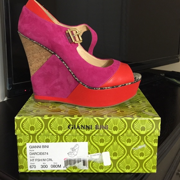 Gianni Bini wedges
