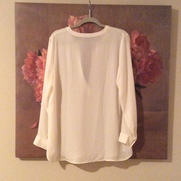 Ann Taylor sheer top - Picture 3 of 3