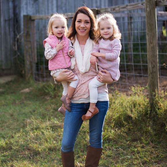 Meet your Posher, Susan - Picture 3 of 3