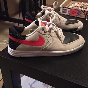 Nike SB's