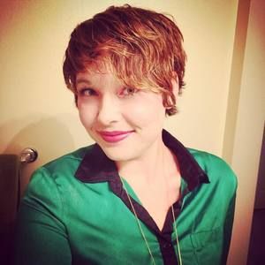 Meet your Posher, Elise