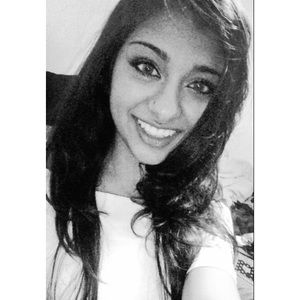 Meet your Posher, Zulekha